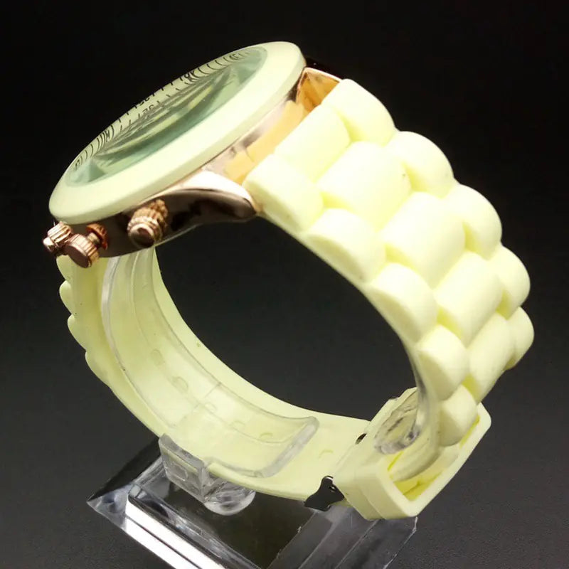 Geneva Fashion Silicone Sports Quartz Watch