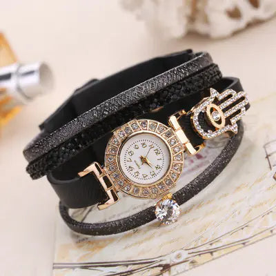 Fashion Women's Quartz Watch with Pendant Bracelet
