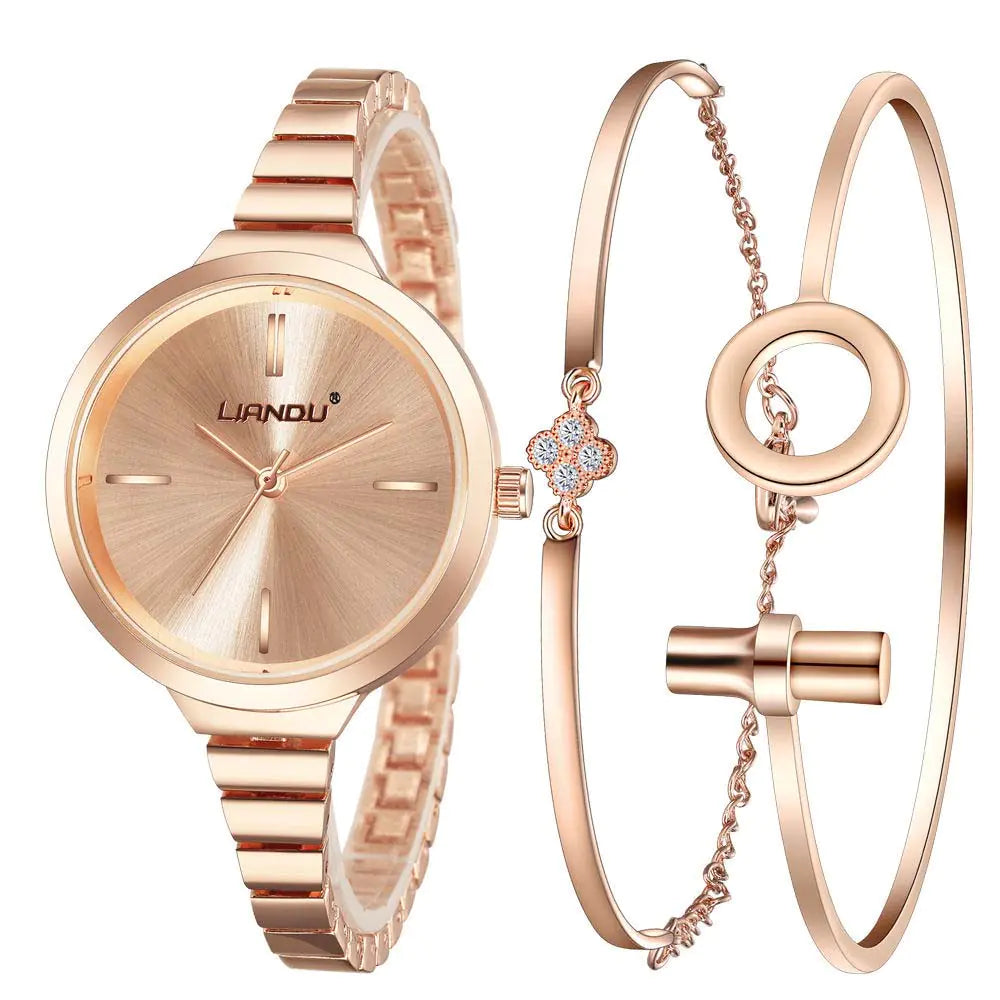 Fashion Quartz Watch with Alloy Bracelet in Gold