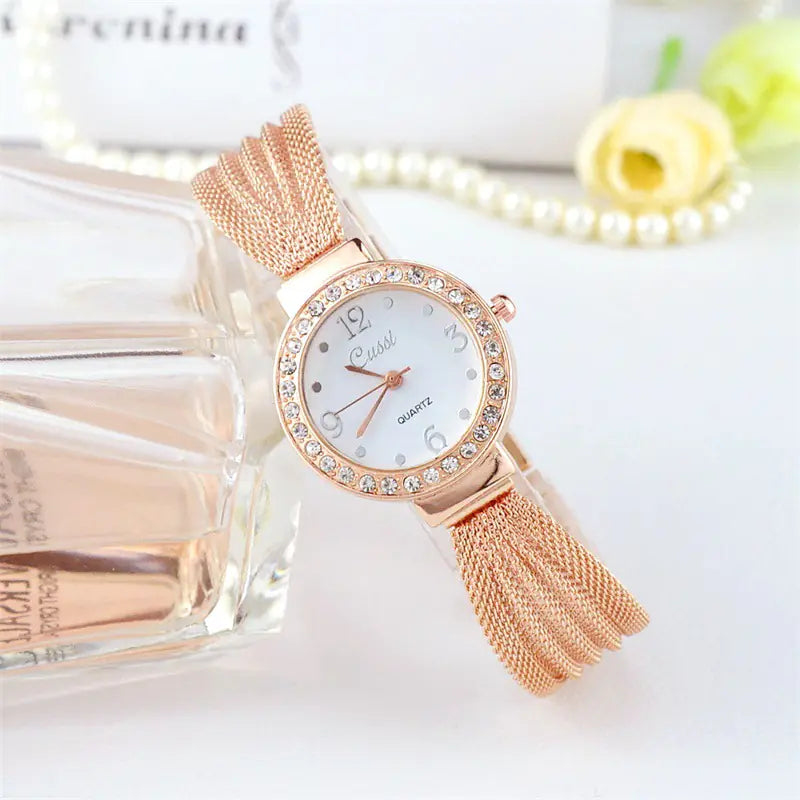 Fashion Women's Watch with Mesh Bracelet Design