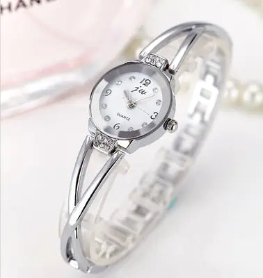 Fashion Bracelet Watch for Students and Women