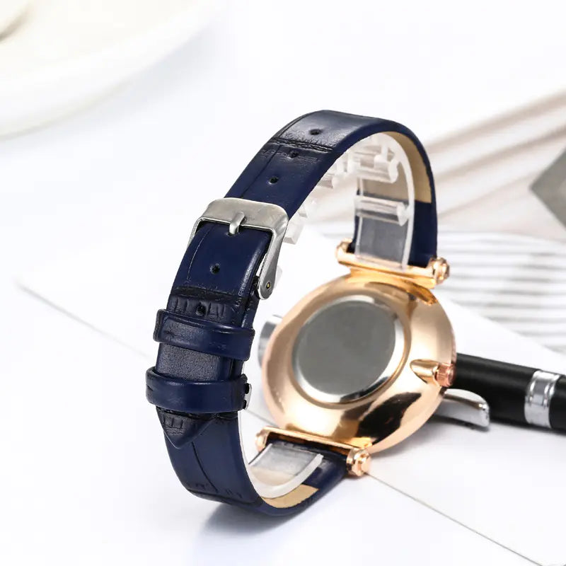 Fashion Rhinestone Belt Watch with Liquid Sand Design