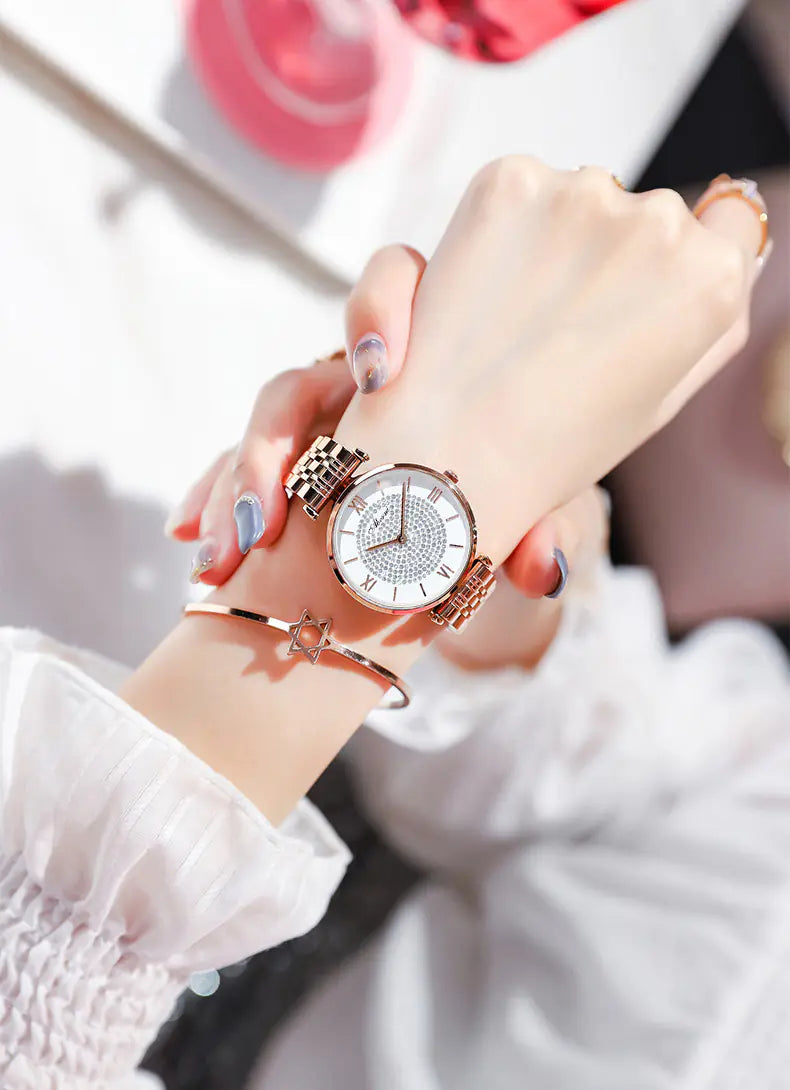 Fashion Women's Quartz Watch with Starry Sky Design